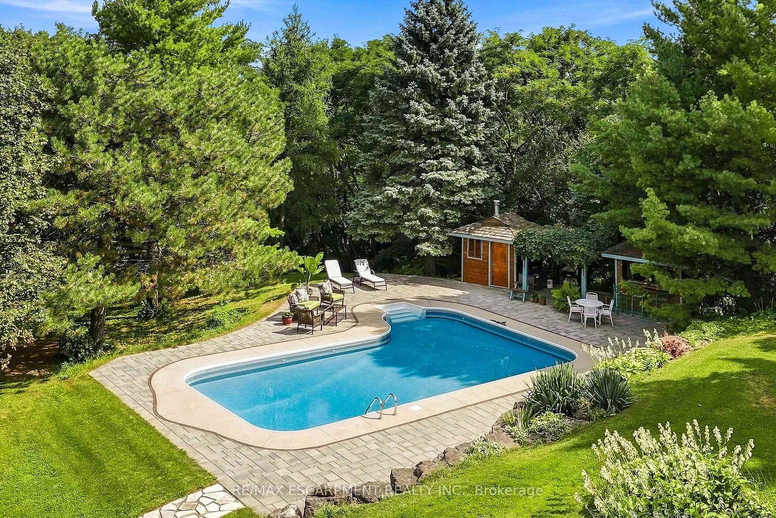 1296 Dundas Street • Burlington, ON photo 43