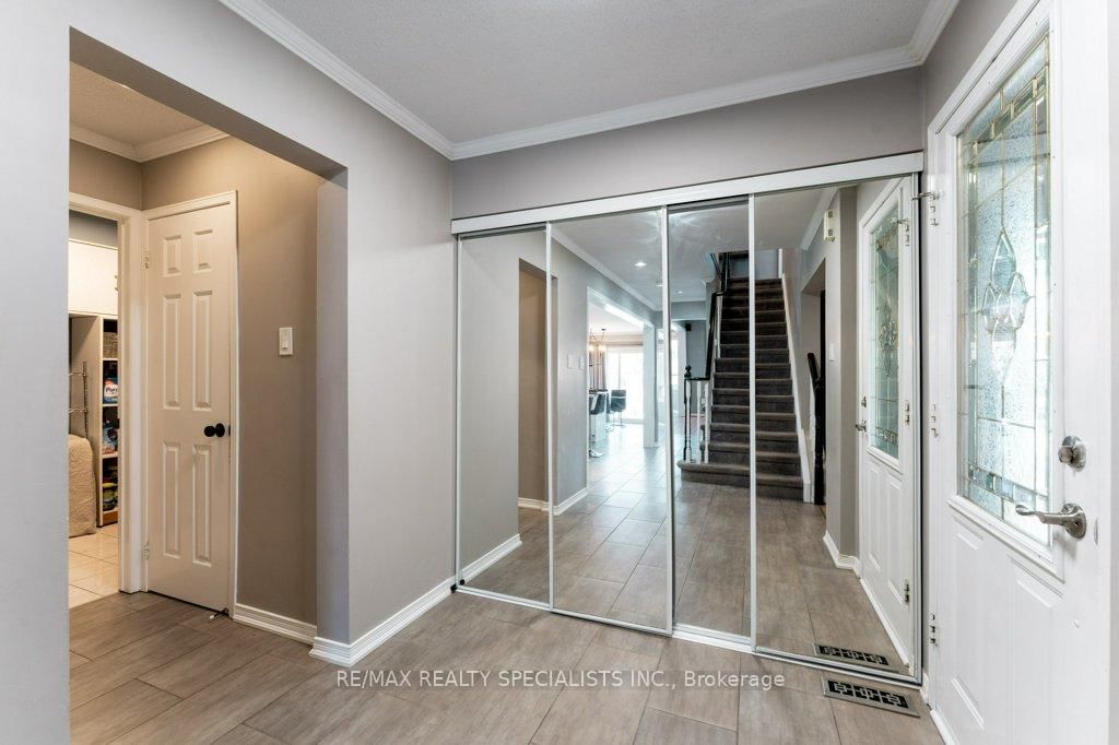 34 Killaloe Crescent • Halton Hills, ON photo 9
