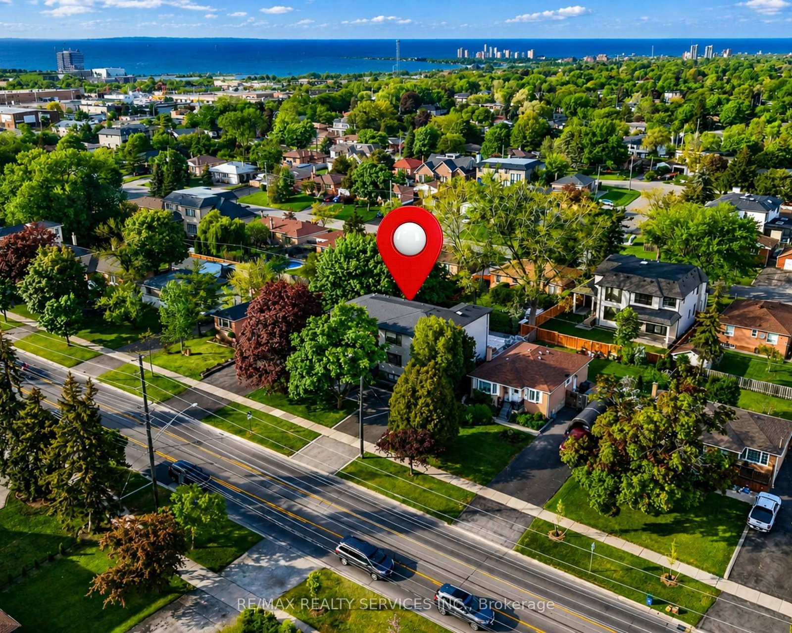 519 Third Line • Oakville, ON photo 32