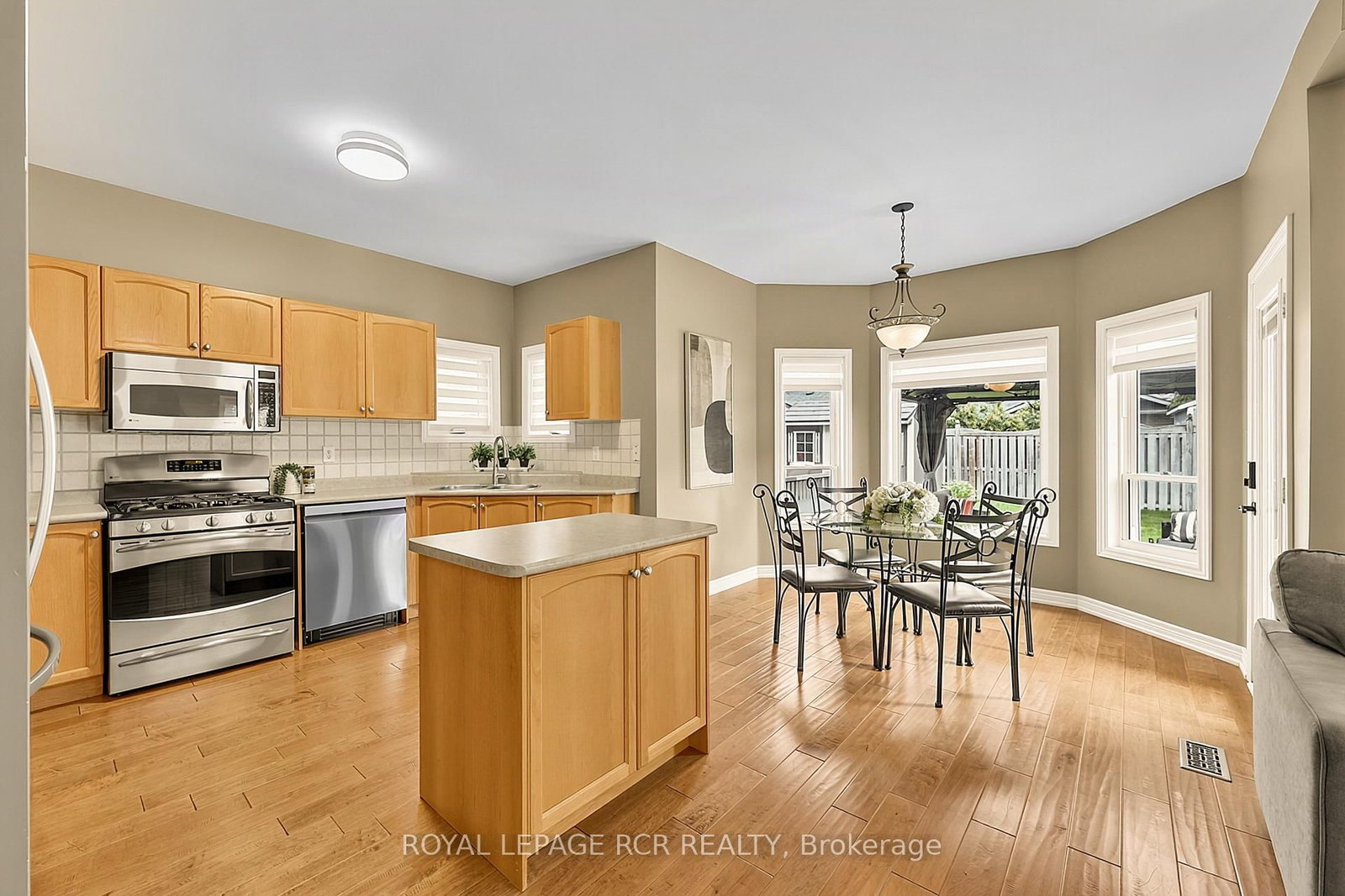 46 Cross Country Boulevard • Caledon, ON photo 13