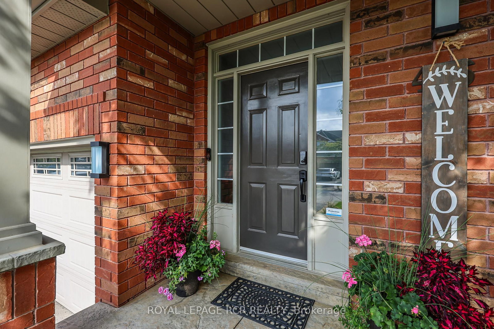 46 Cross Country Boulevard • Caledon, ON photo 3