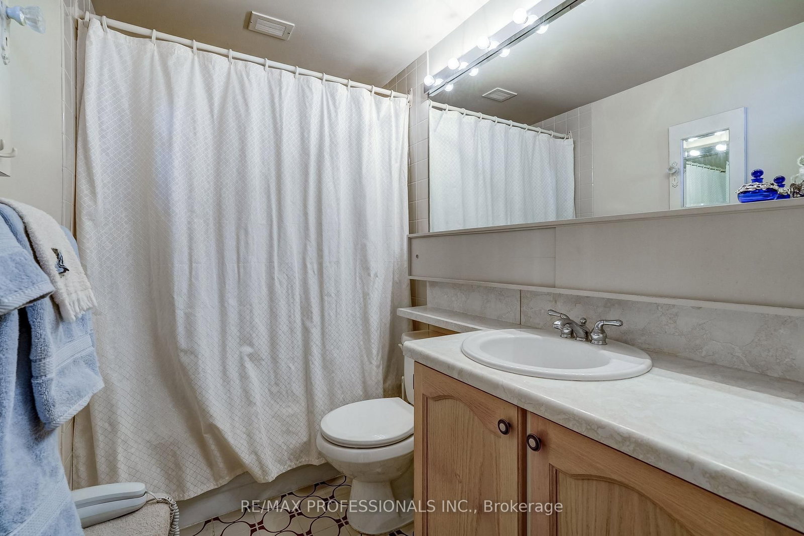 240 Scarlett Road • #1405 • Toronto, ON photo 28