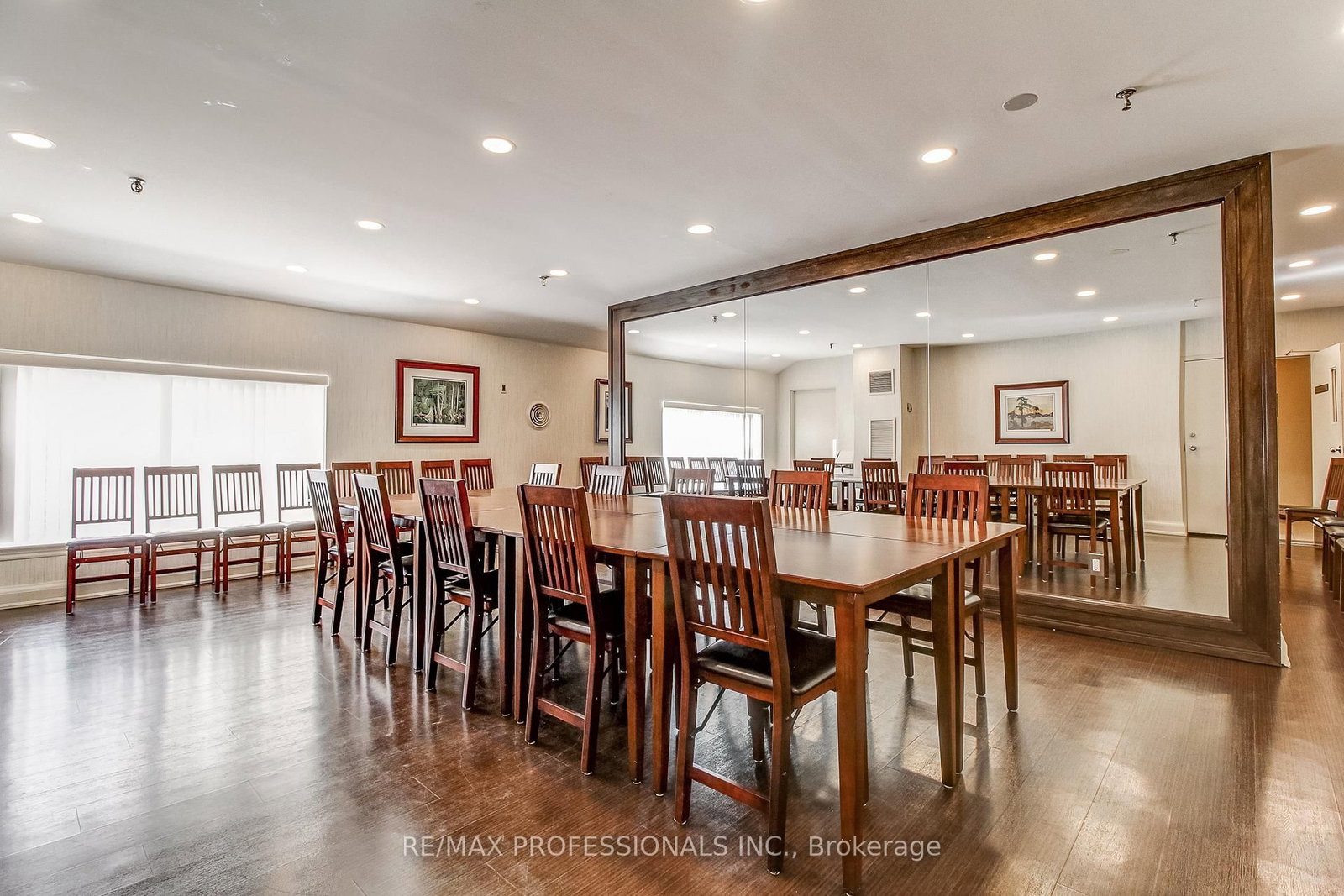 240 Scarlett Road • #1405 • Toronto, ON photo 35