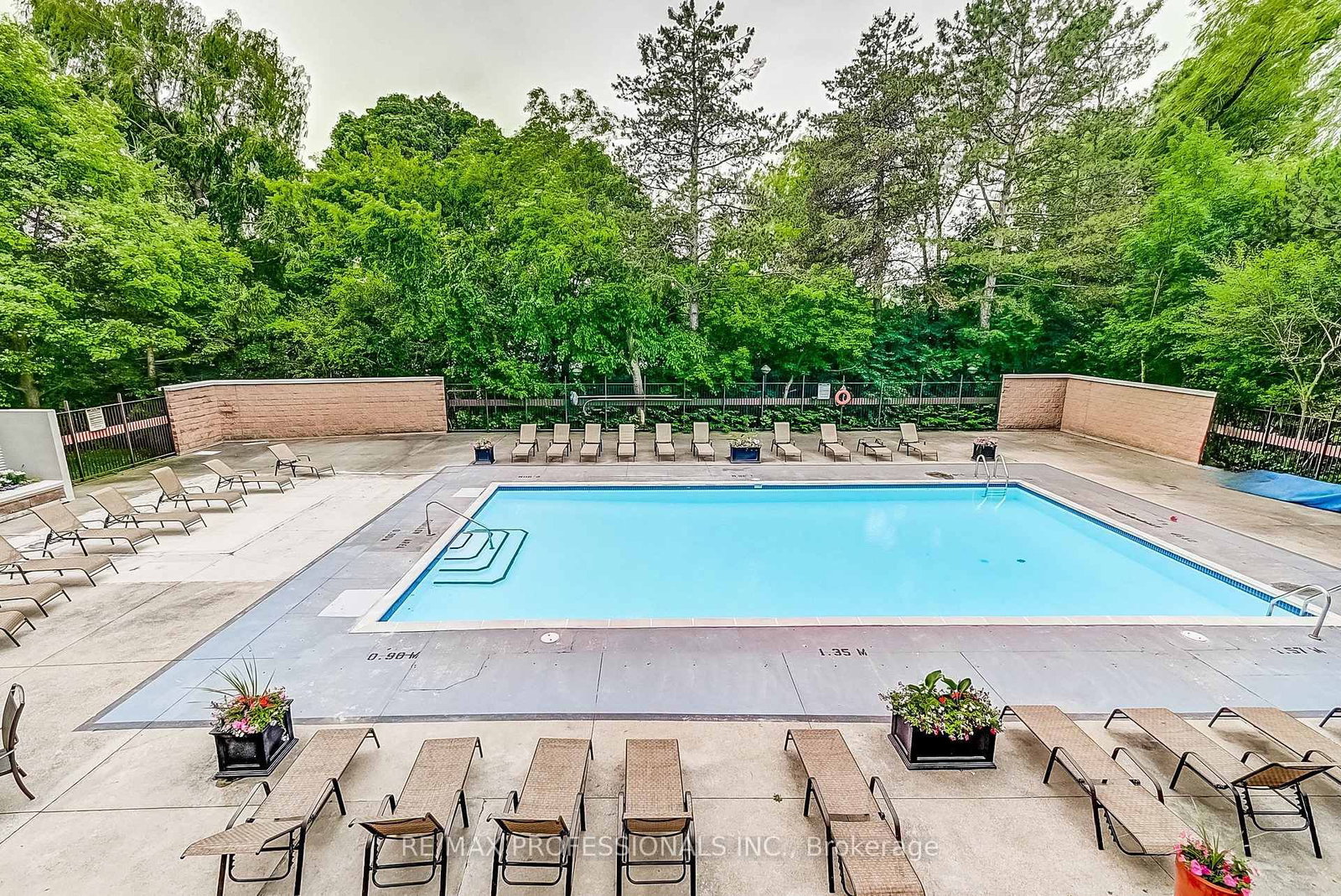 240 Scarlett Road • #1405 • Toronto, ON photo 37
