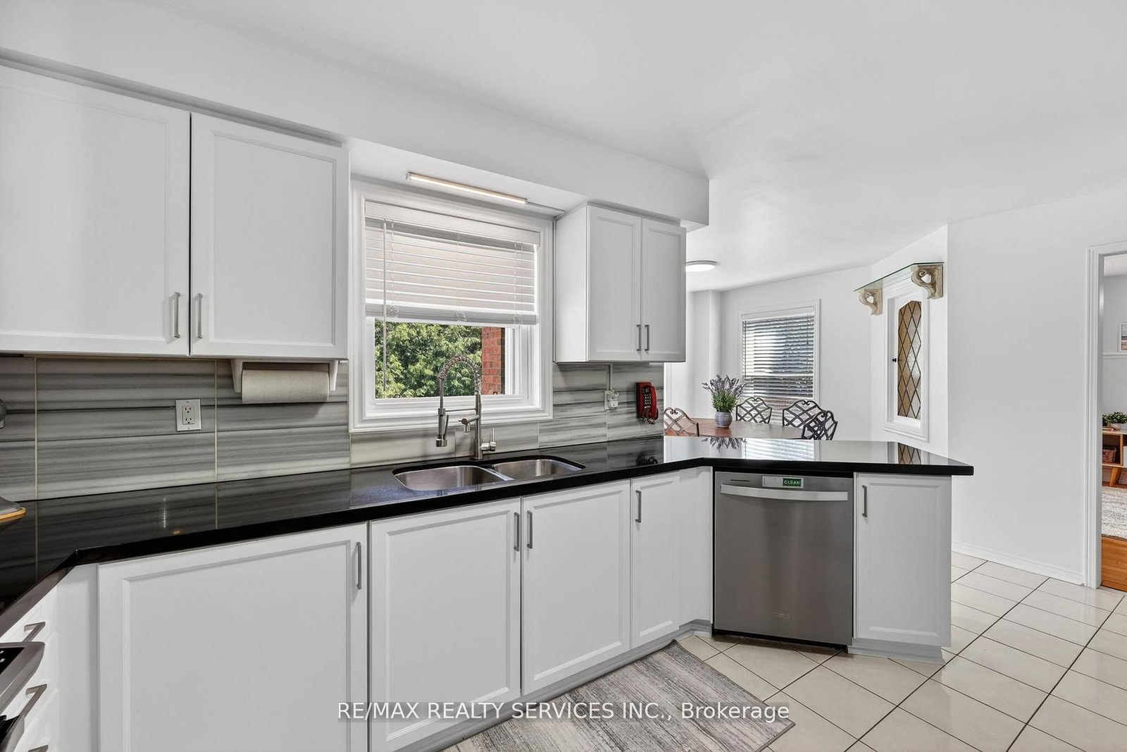 150 Royal Valley Drive • Caledon, ON photo 9