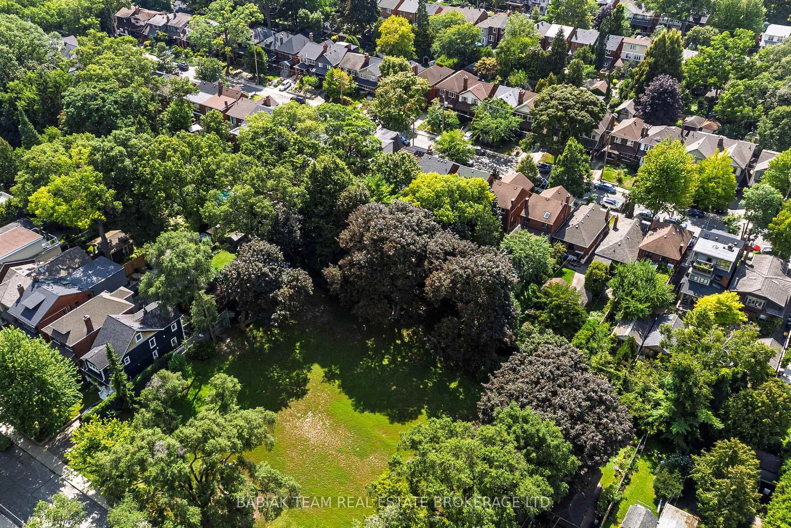 403 Durie Street • Toronto, ON photo 32