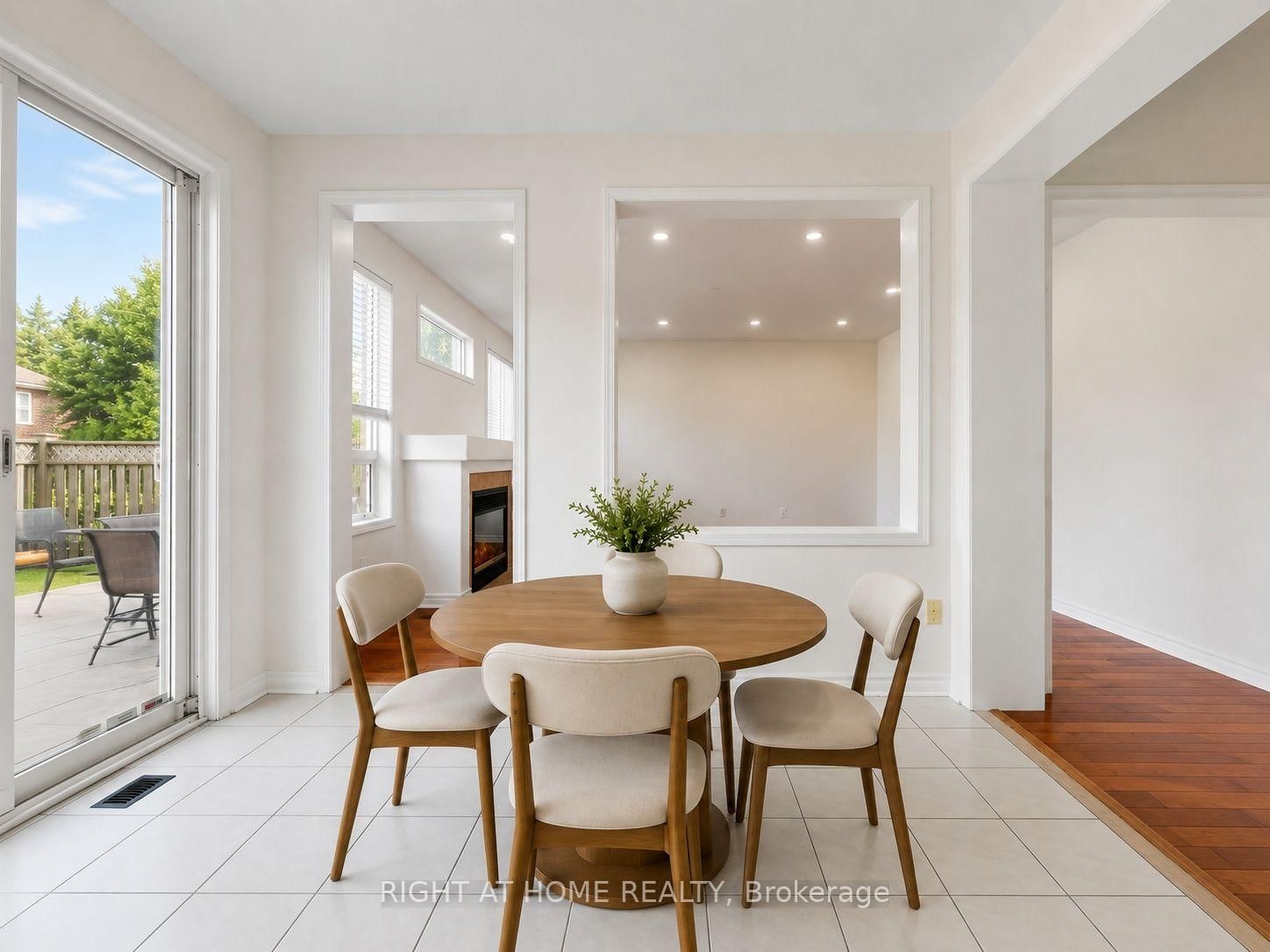 5817 Whitehorn Avenue • Mississauga, ON photo 11