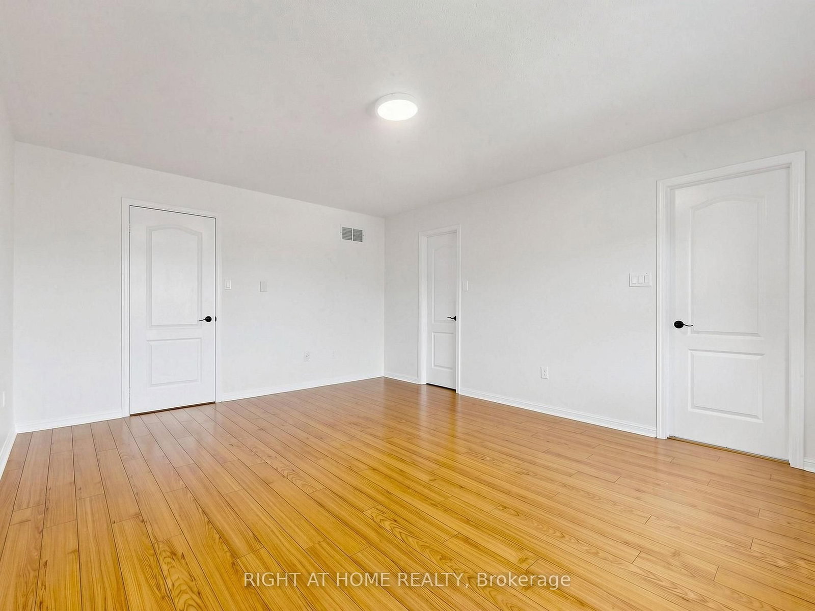 5817 Whitehorn Avenue • Mississauga, ON photo 17