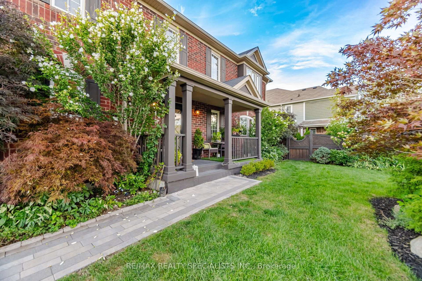 308 Mortimer Crescent • Milton, ON photo 3