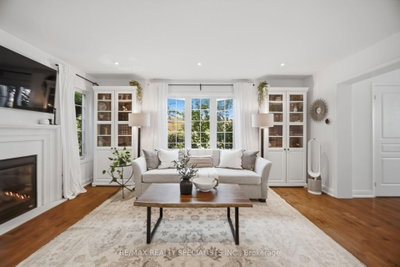 308 Mortimer Crescent • Milton, ON photo 9