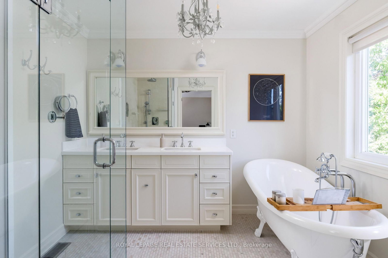 4 Springbrook Gardens • Toronto, ON photo 27