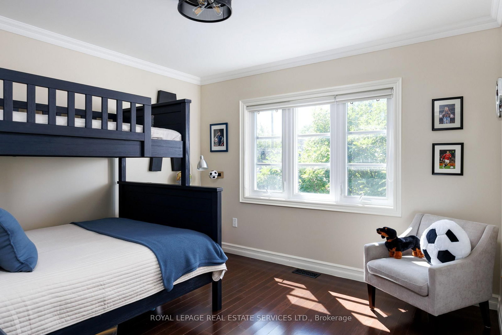 4 Springbrook Gardens • Toronto, ON photo 31