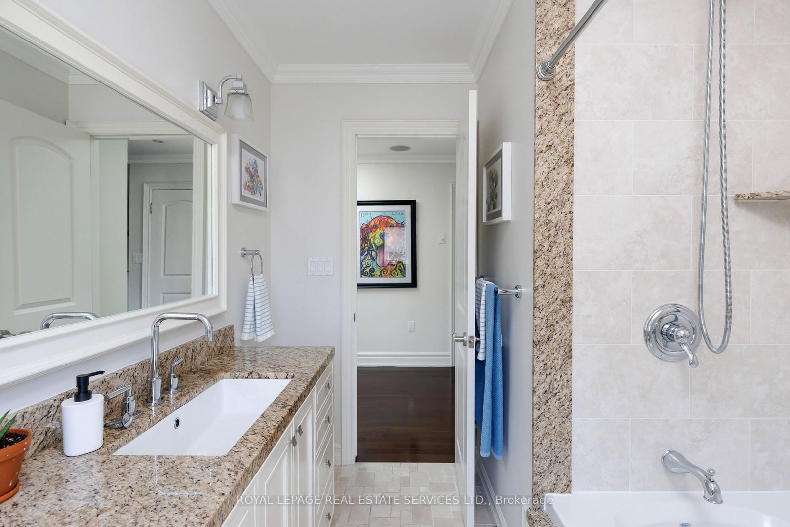 4 Springbrook Gardens • Toronto, ON photo 34