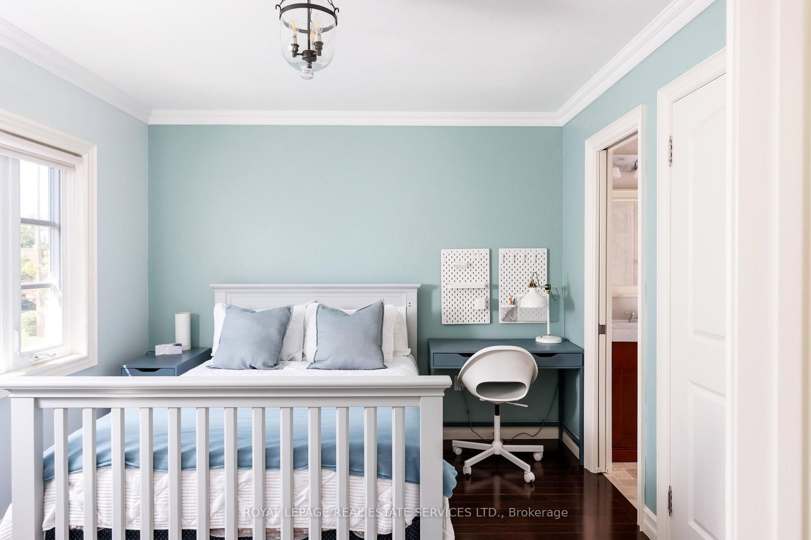 4 Springbrook Gardens • Toronto, ON photo 35