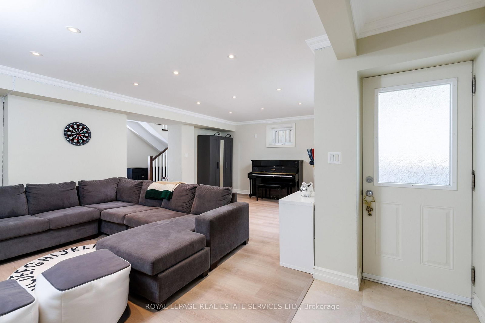 4 Springbrook Gardens • Toronto, ON photo 39