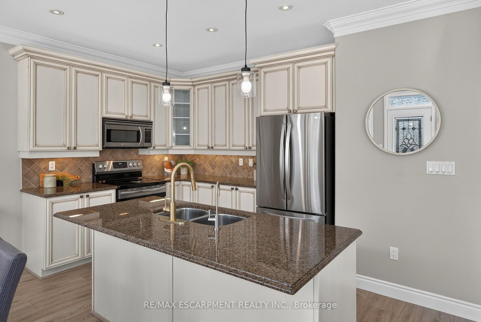 755 Rayner Court • Milton, ON photo 11
