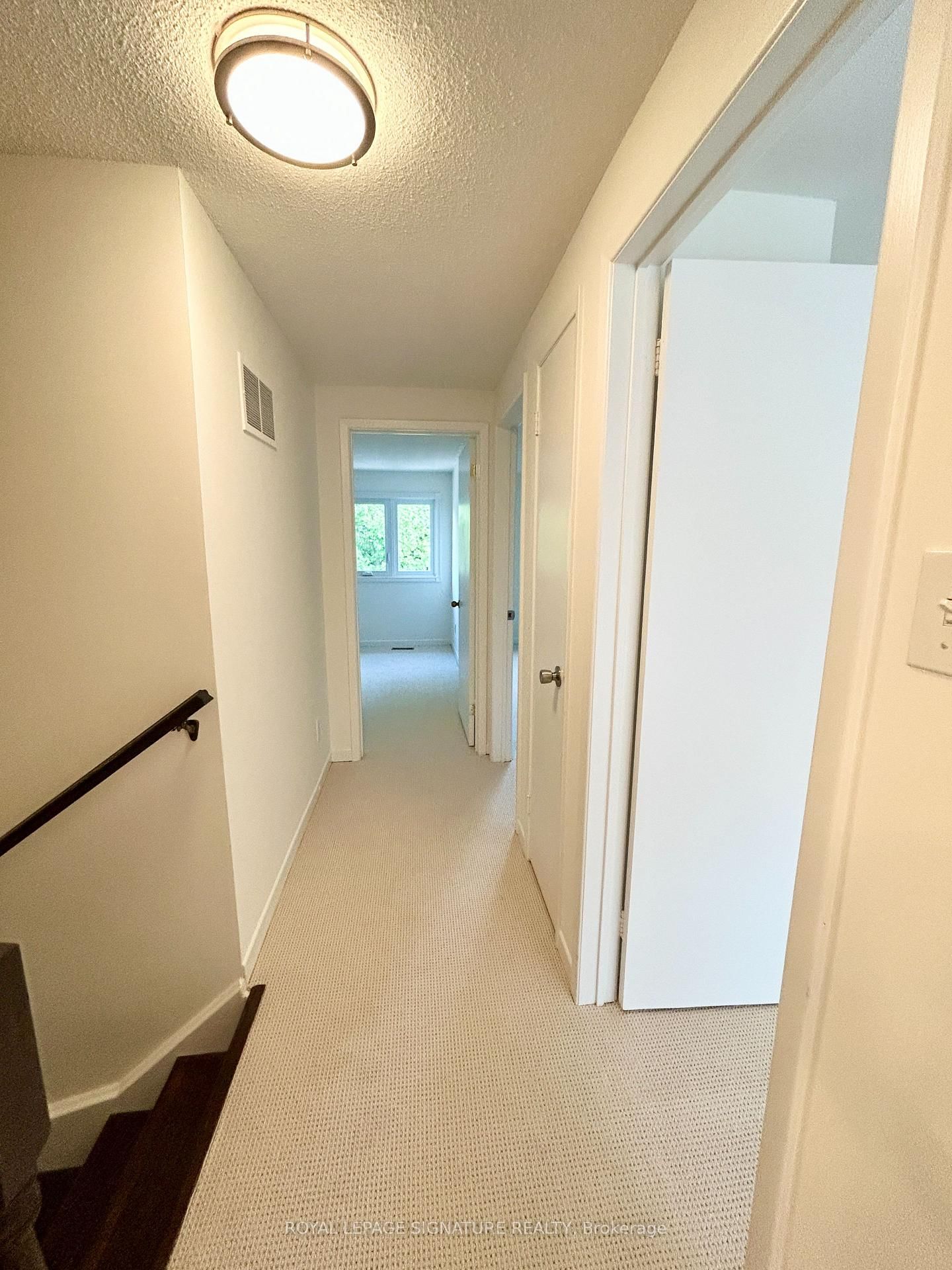 2682 Romark Mews • Mississauga, ON photo 12