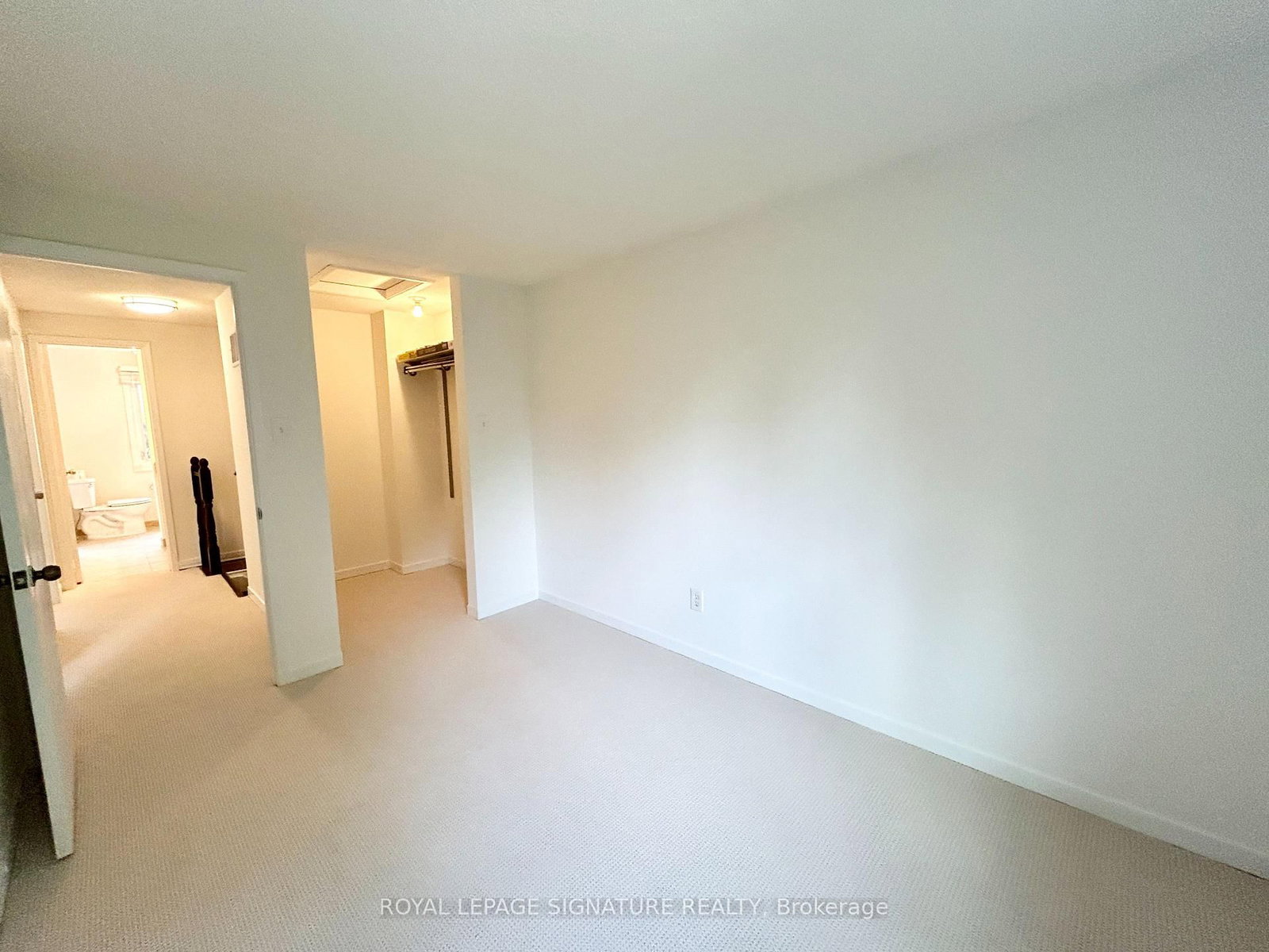 2682 Romark Mews • Mississauga, ON photo 21