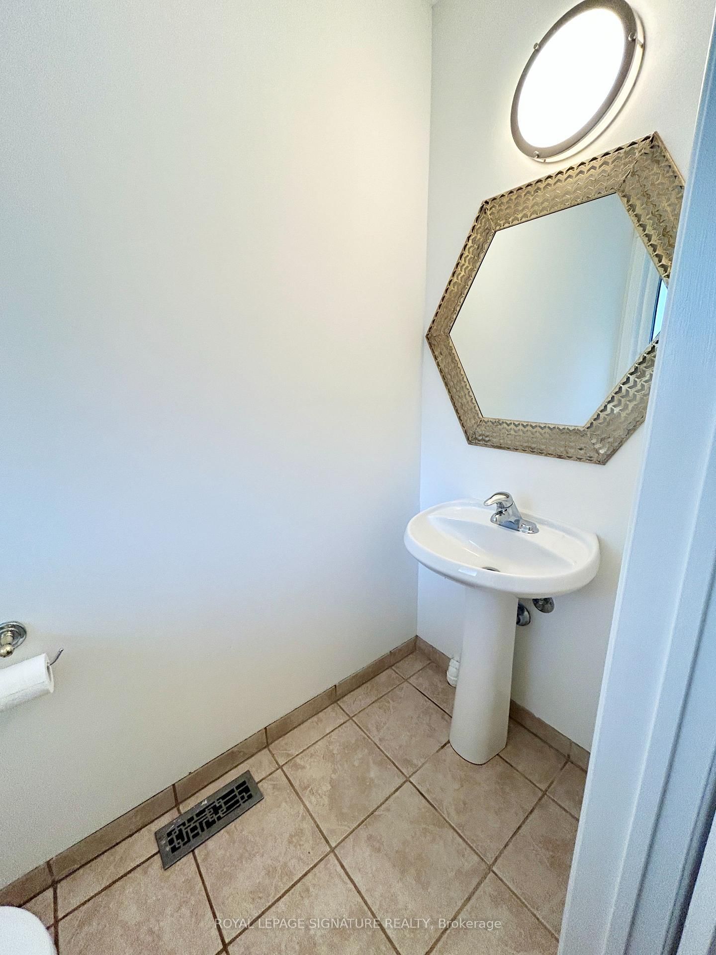 2682 Romark Mews • Mississauga, ON photo 27