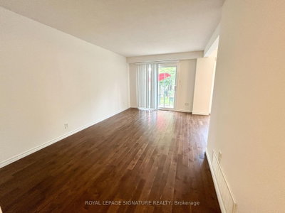 2682 Romark Mews • Mississauga, ON photo 3