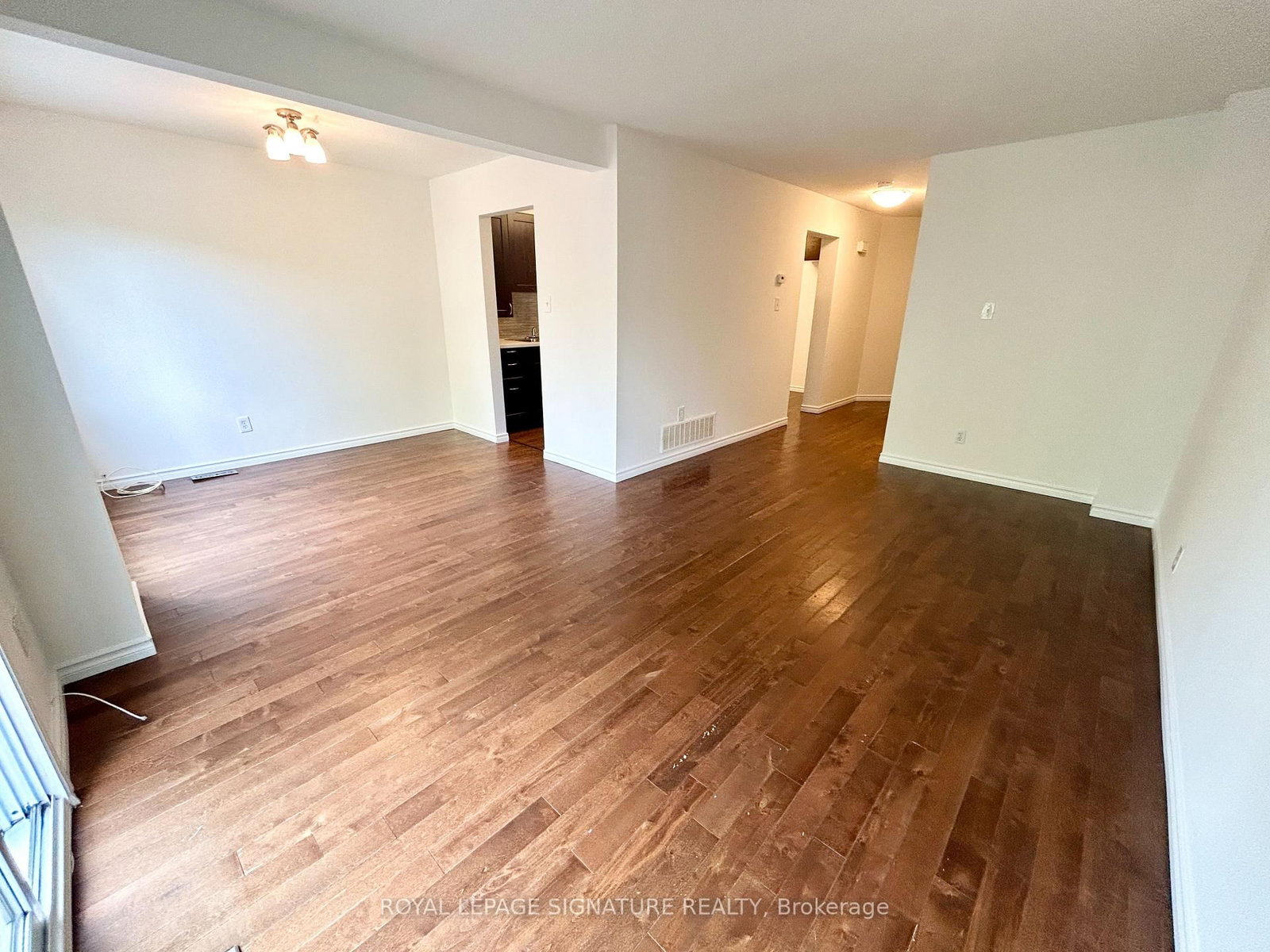 2682 Romark Mews • Mississauga, ON photo 4
