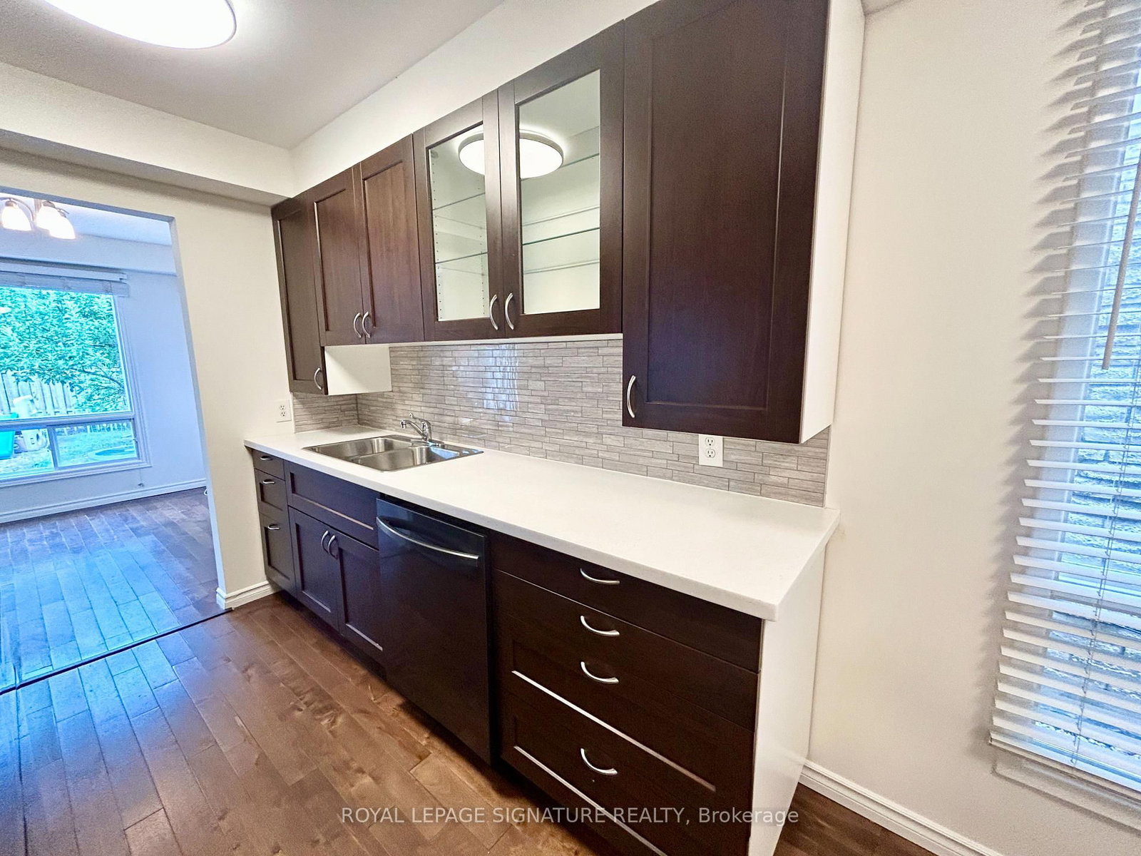 2682 Romark Mews • Mississauga, ON photo 8