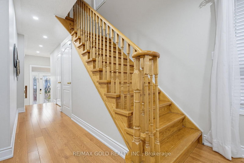 46 Sand Cherry Crescent