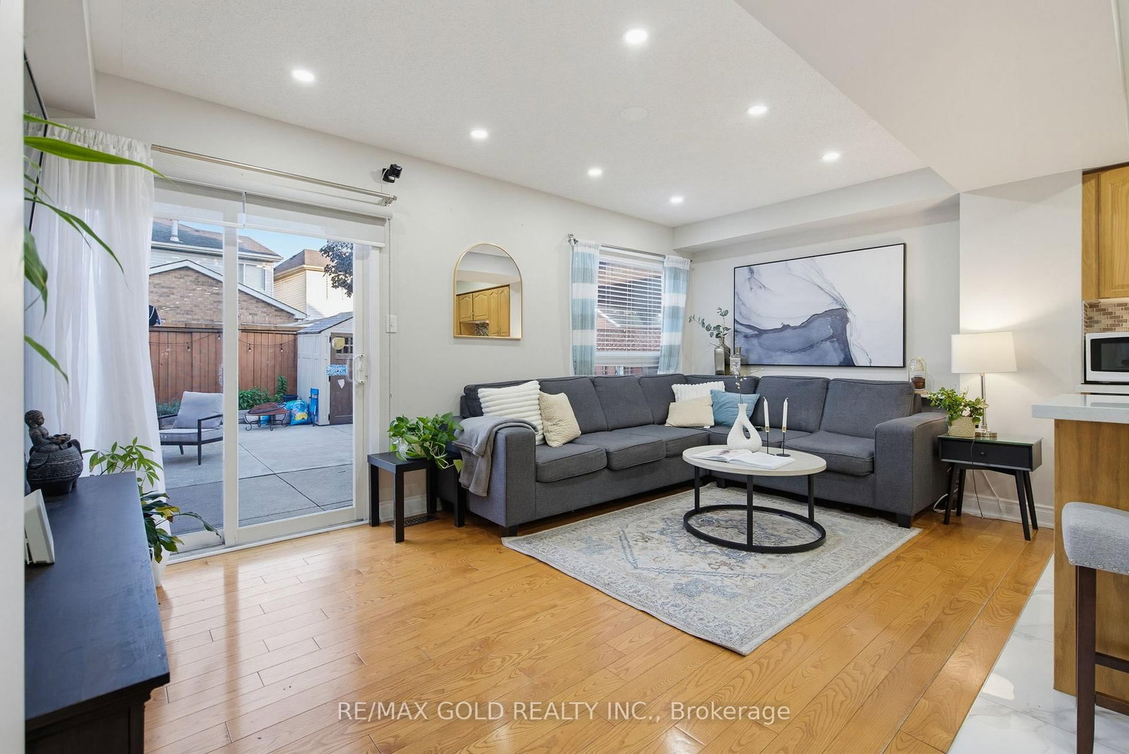 46 Sand Cherry Crescent • Brampton, ON photo 9