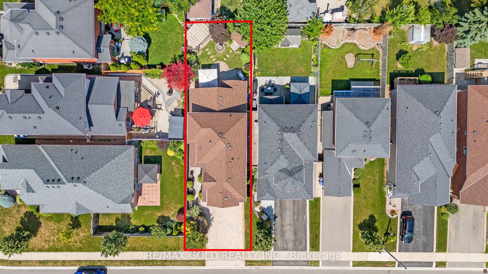 18 Sundridge Street • Brampton, ON photo 2