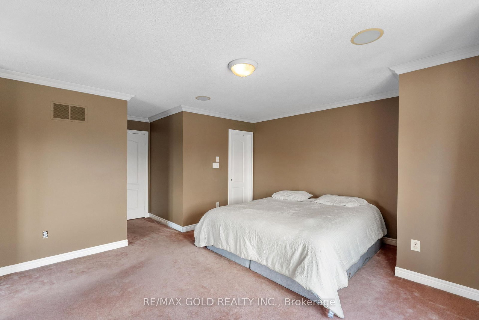 18 Sundridge Street • Brampton, ON photo 23