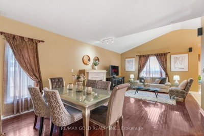 18 Sundridge Street • Brampton, ON photo 8
