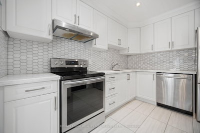750 Burnhamthorpe Road E • #28 • Mississauga, ON photo 9