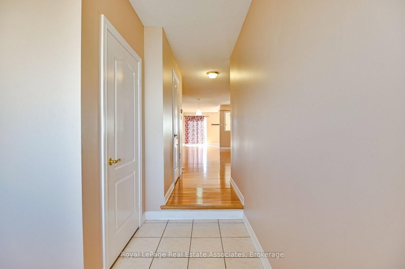 354 Oaktree Circle