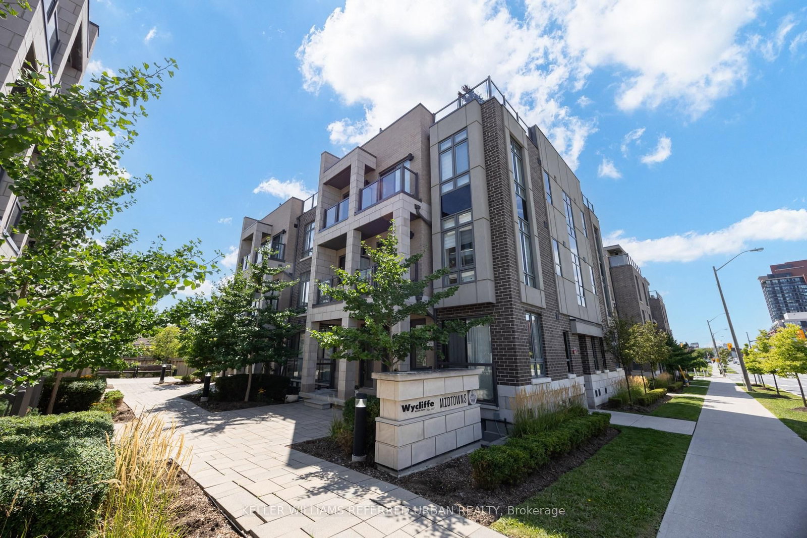 719 Lawrence Avenue W • #52 • Toronto, ON photo 3