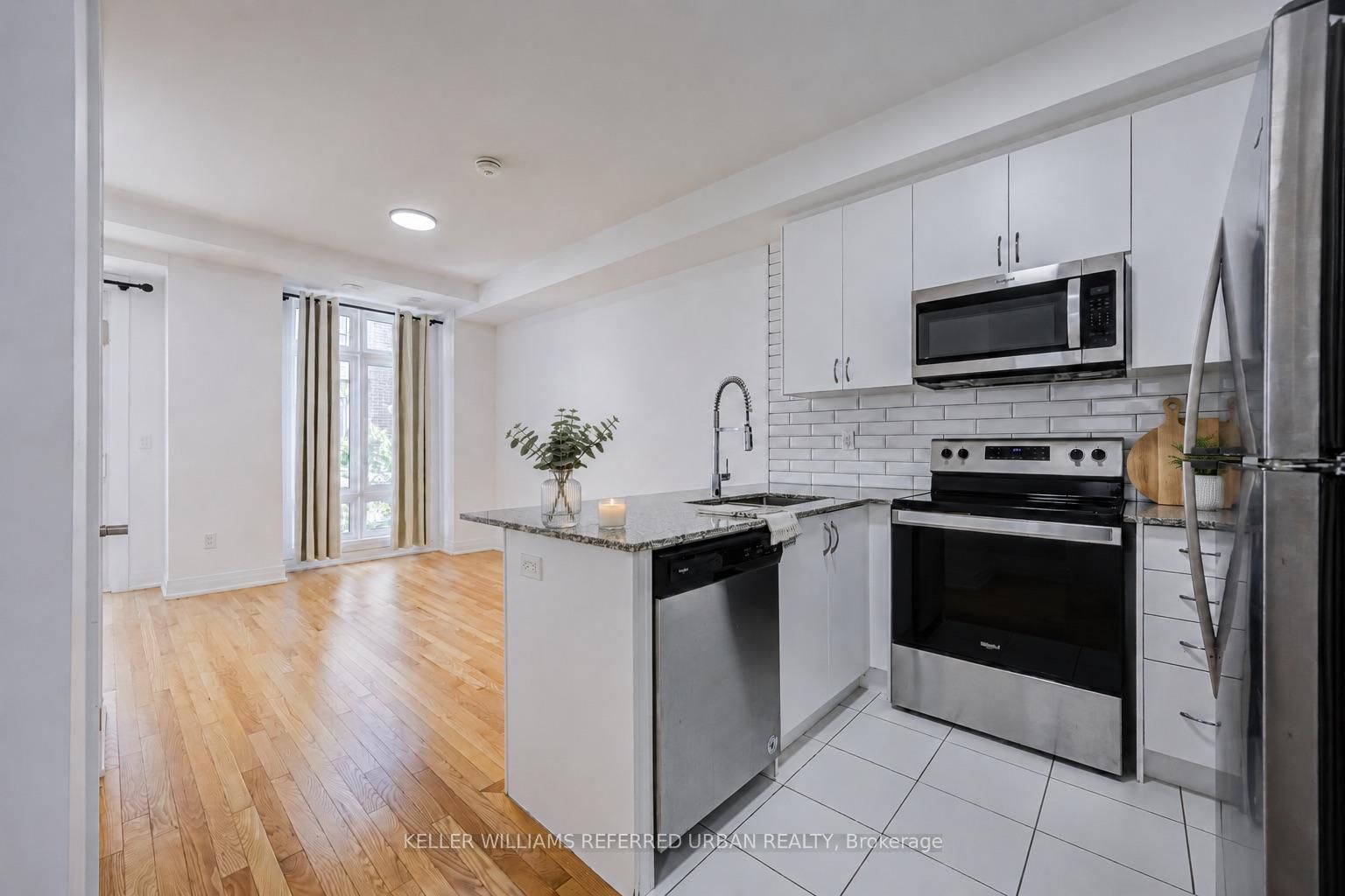 719 Lawrence Avenue W • #52 • Toronto, ON photo 6