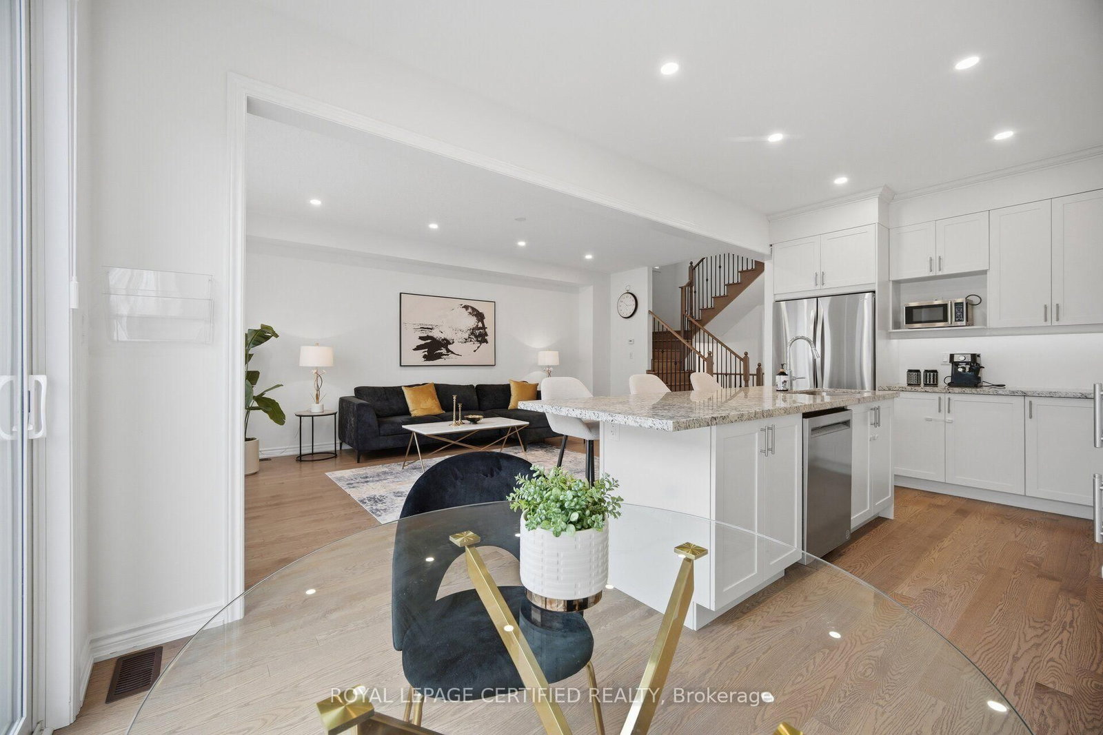 29 Lippa Drive • Caledon, ON photo 9