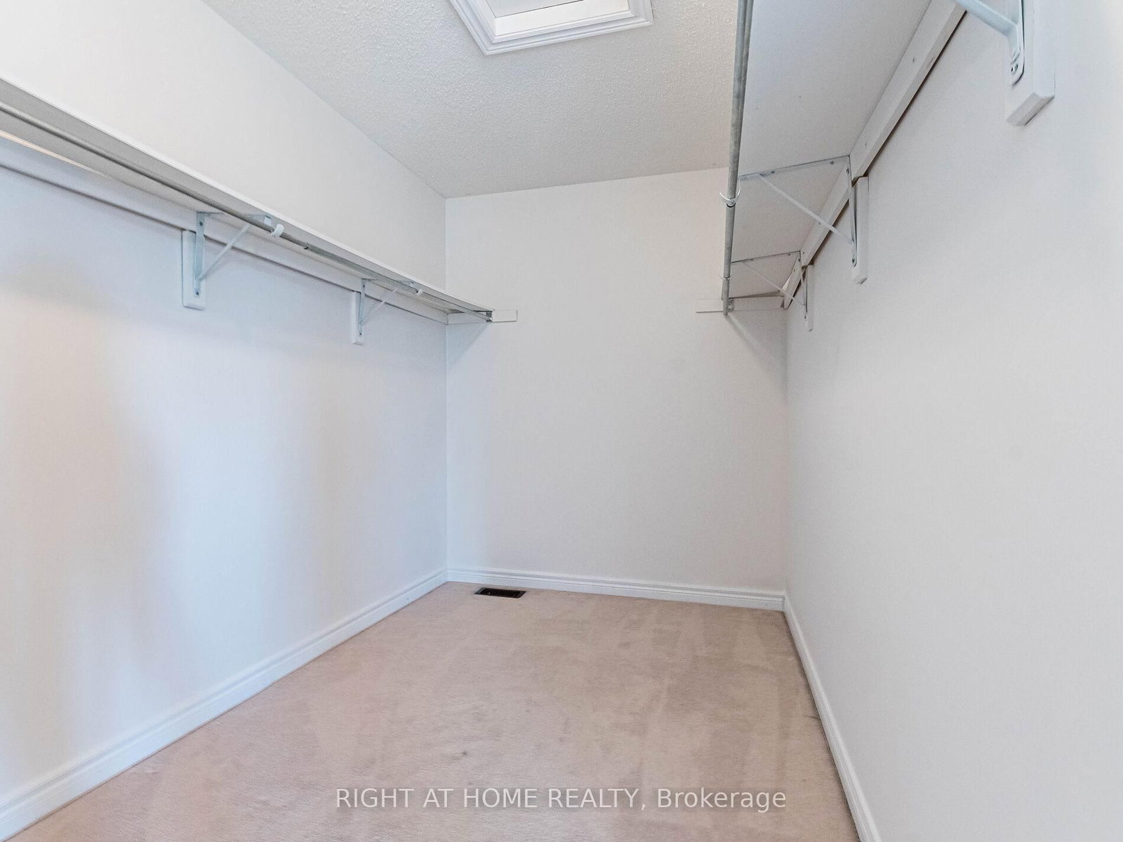 5441 Valhalla Cres, Mississauga, view 29