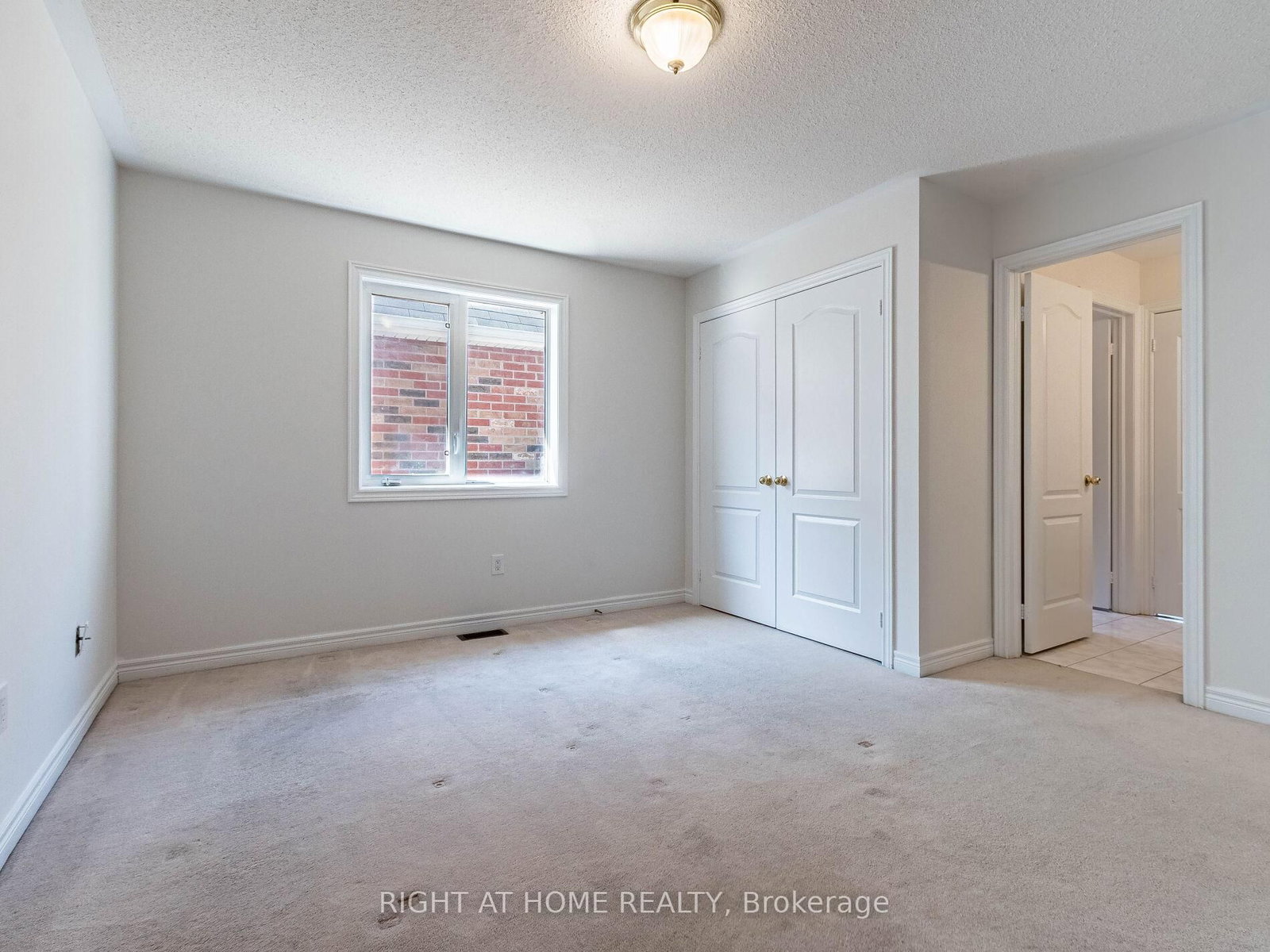 5441 Valhalla Cres, Mississauga, view 32