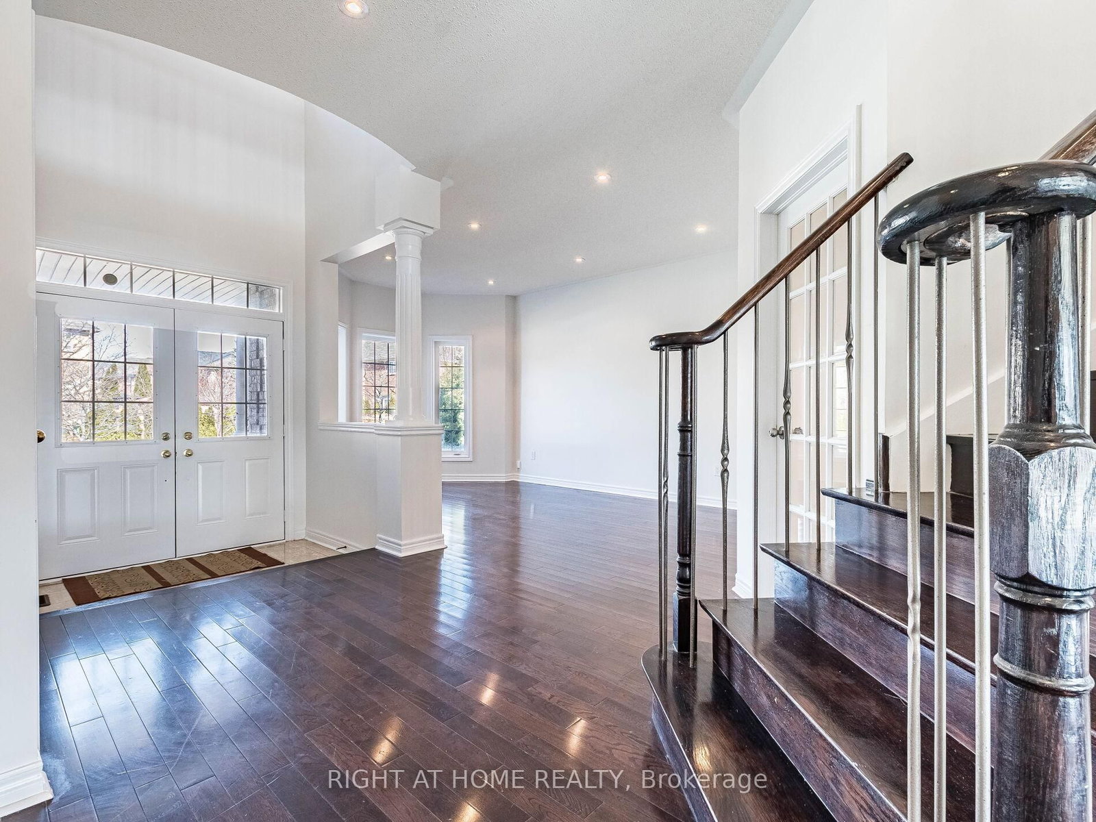 5441 Valhalla Cres, Mississauga, view 5