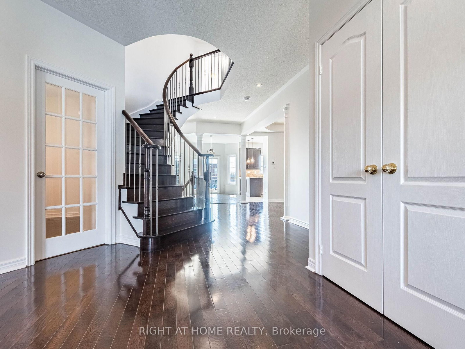 5441 Valhalla Cres, Mississauga, view 8
