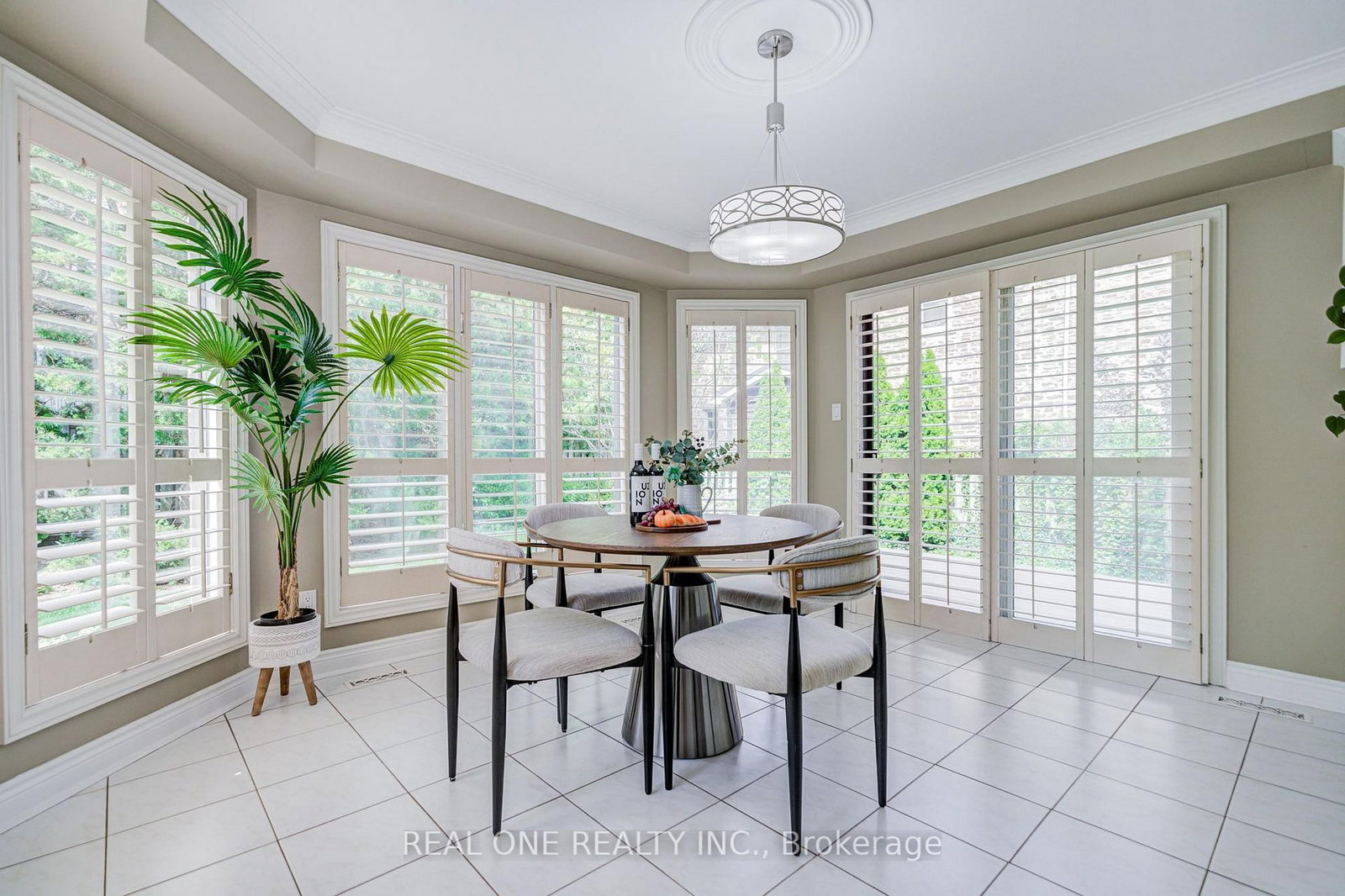 2025 BURBANK Drive • Mississauga, ON photo 19