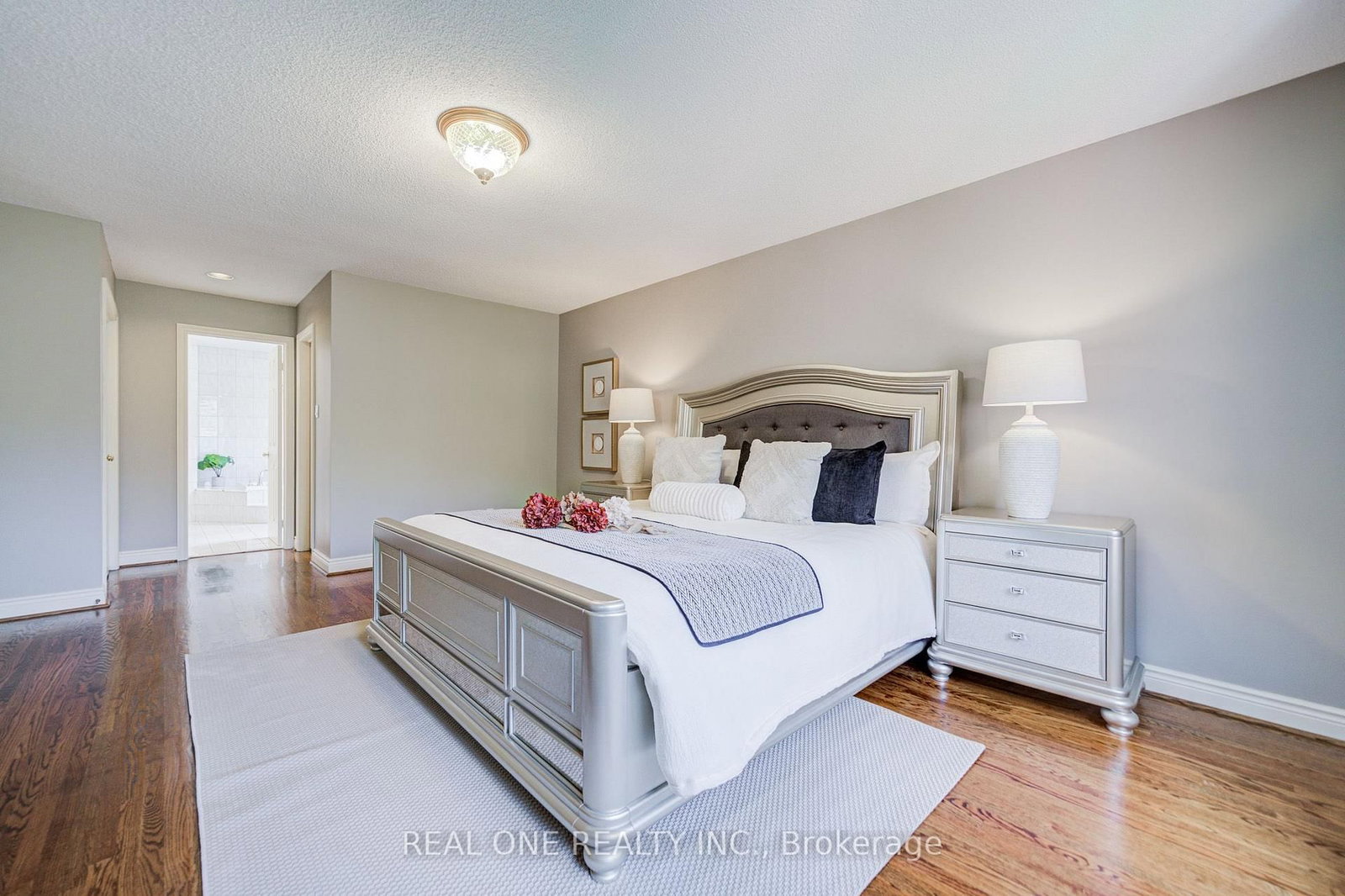 2025 BURBANK Drive • Mississauga, ON photo 36