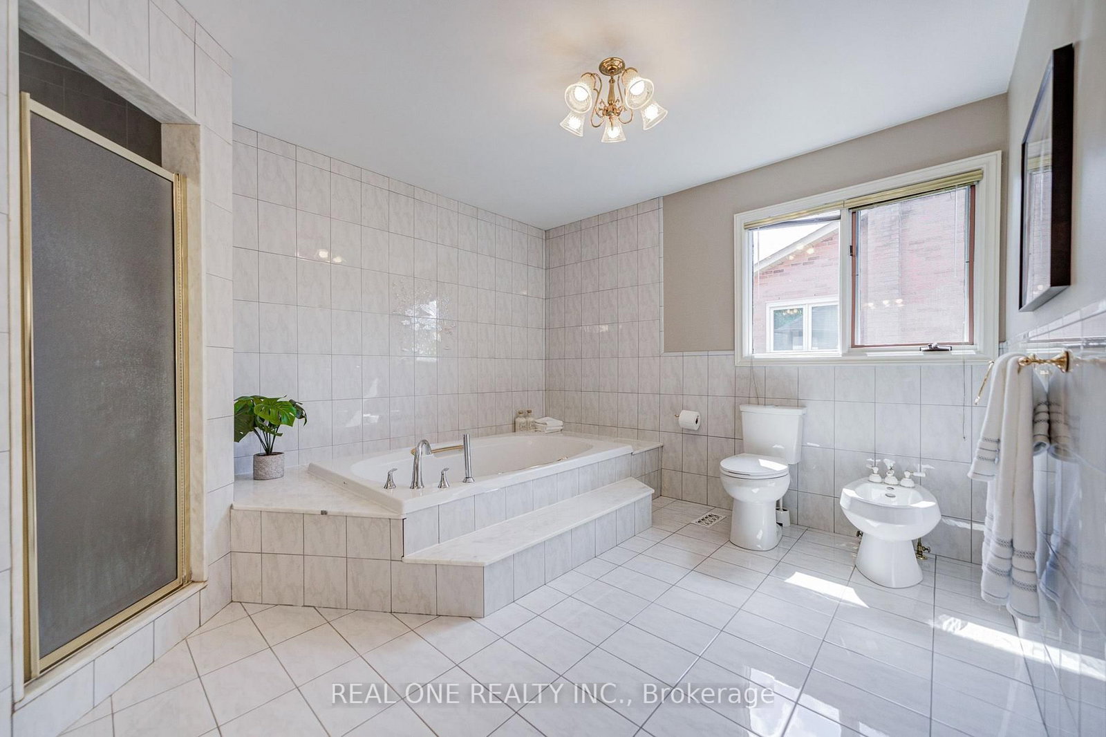 2025 BURBANK Drive • Mississauga, ON photo 38