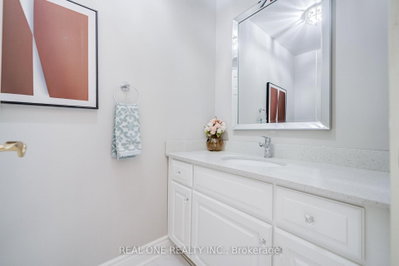 2025 BURBANK Drive • Mississauga, ON photo 6