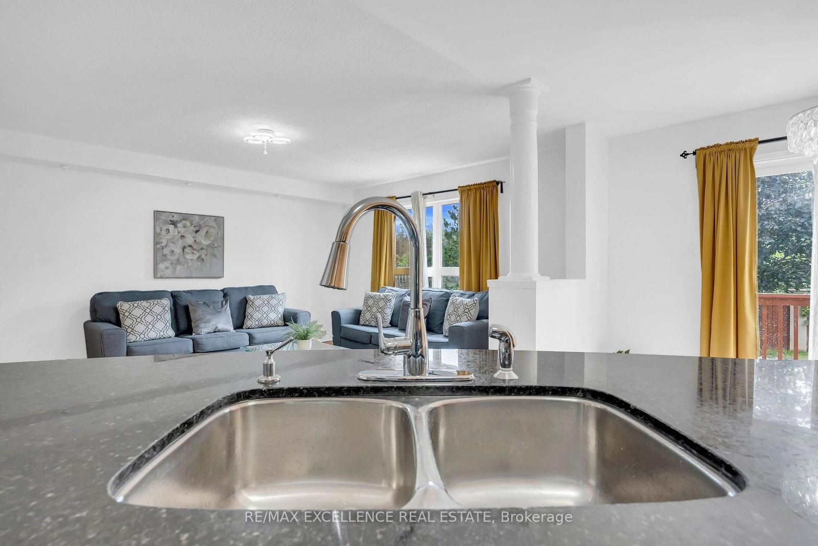 50 Jewel Crescent • Brampton, ON photo 14