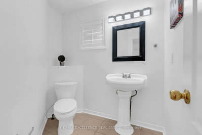 50 Jewel Crescent • Brampton, ON photo 8