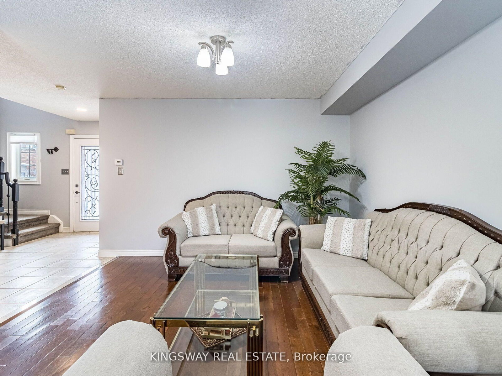 570 Enfield Road • Burlington, ON photo 10