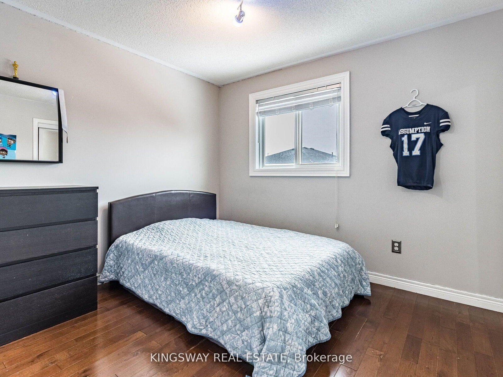 570 Enfield Road • Burlington, ON photo 24