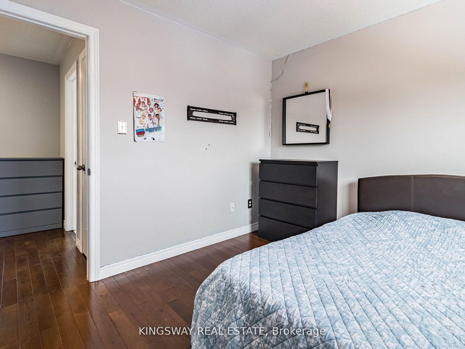 570 Enfield Road • Burlington, ON photo 25