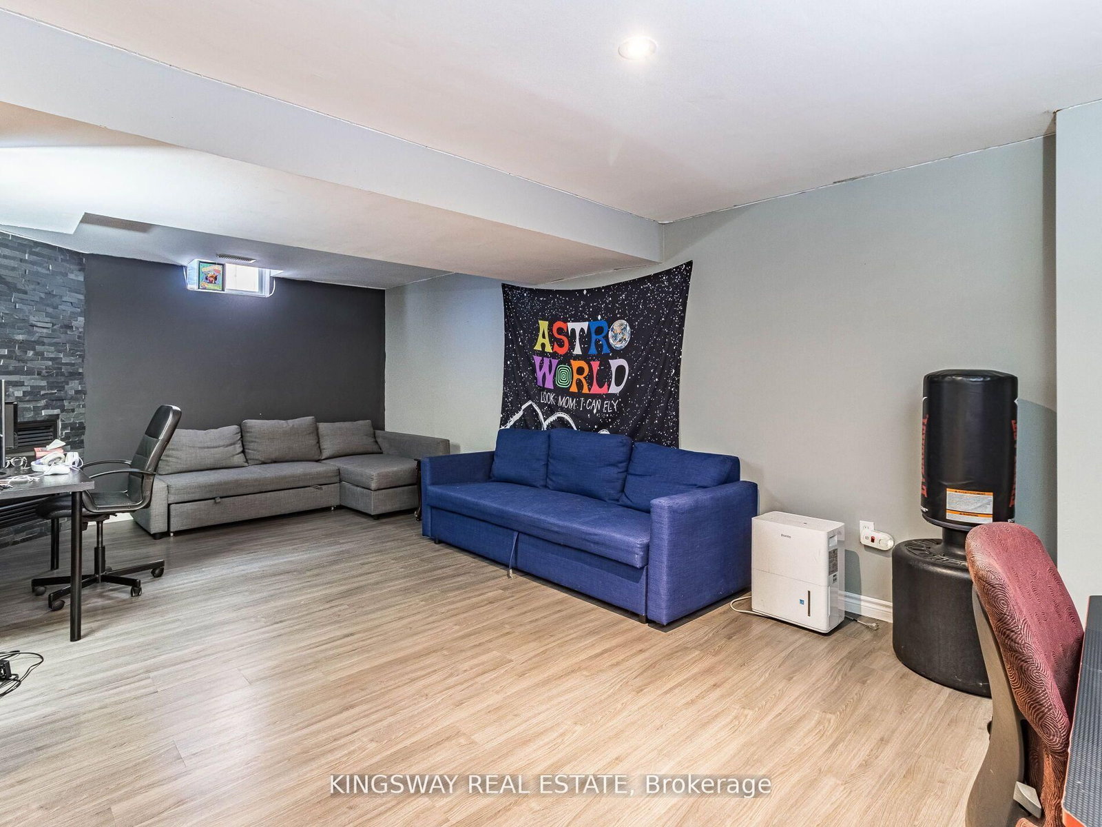 570 Enfield Road • Burlington, ON photo 33